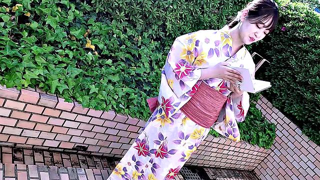 Cutest Japanese Miss Aki Igarashi comes to play today