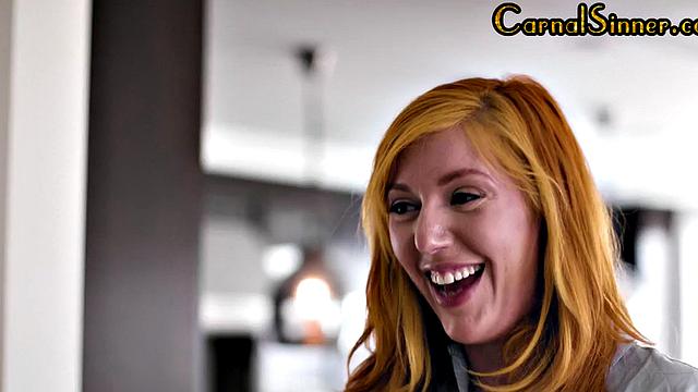 Lez sinning sluts eating pussy in passionate 3way