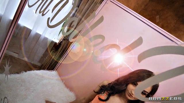 All Dolled Up: Squirting