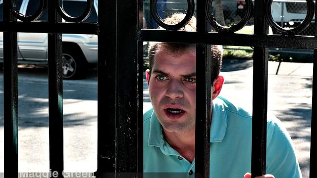 MILF Maggie Green deep-throats & fucks neighbor