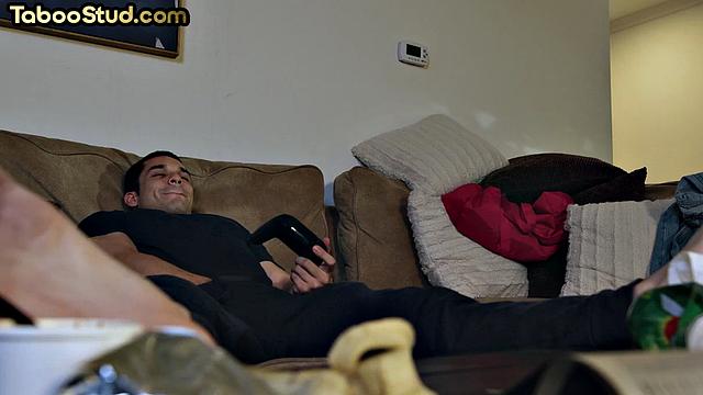 Deepthroating inked man rimming roommate