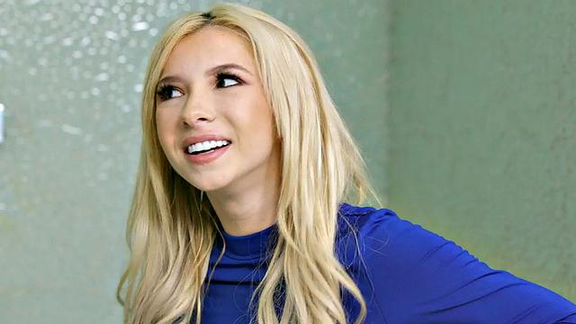 Massaging Bae Seduces Dirty uFcker Before Fucking Hardcore