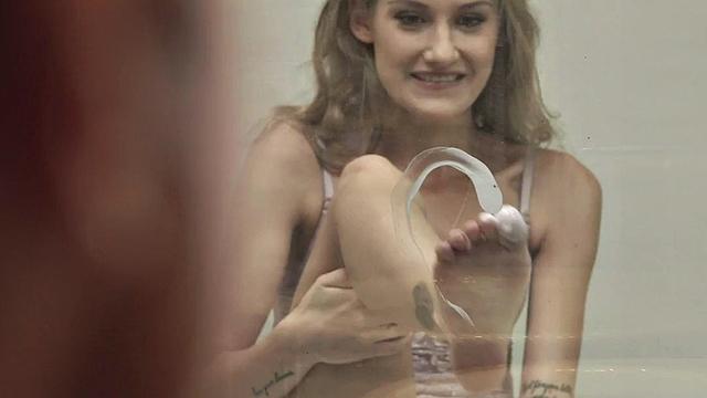 Foot model toe sucked in erotic couple before fucking