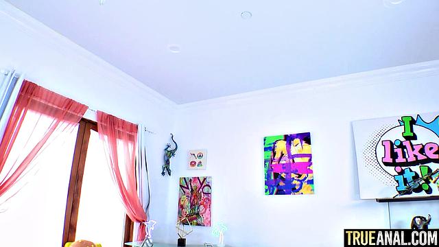 Baileys Needs Gaping