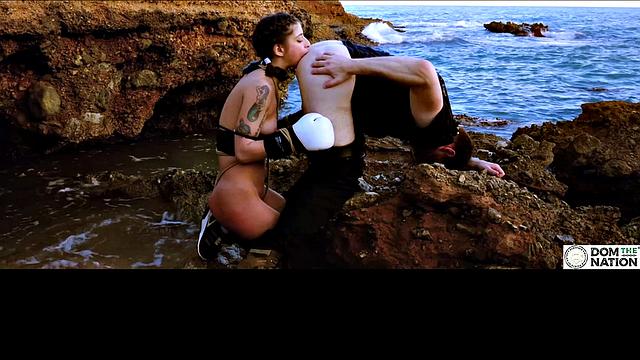 Seaspray sucking training for fit sub babe in seaside bliss, with Silvia Soprano
