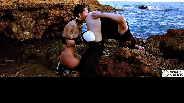 Seaspray sucking training for fit sub babe in seaside bliss, with Silvia Soprano