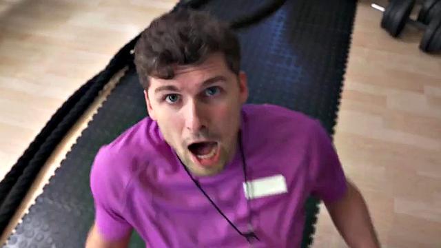 Curvy babe anal pounded by her BF in gym after workout