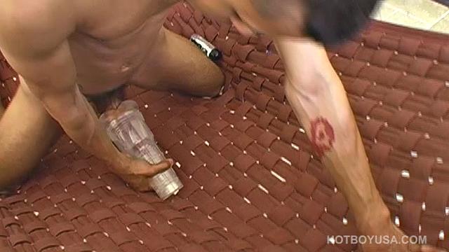 Aaron Armstrong Solo