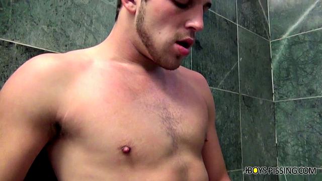 Austin Rie Enjoys Tub Piss Fun - Austin Ried