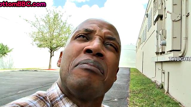 Black amateur assfucked outdoors by white top