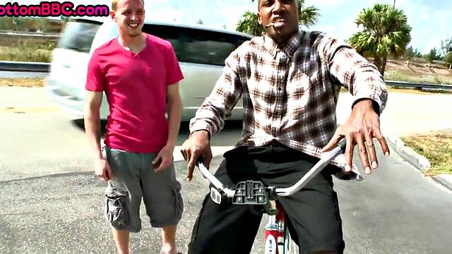 Black amateur assfucked outdoors by white top