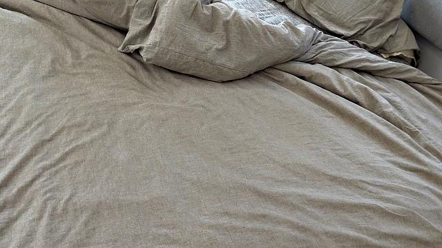 How a Sexy MILF Starts Her Day