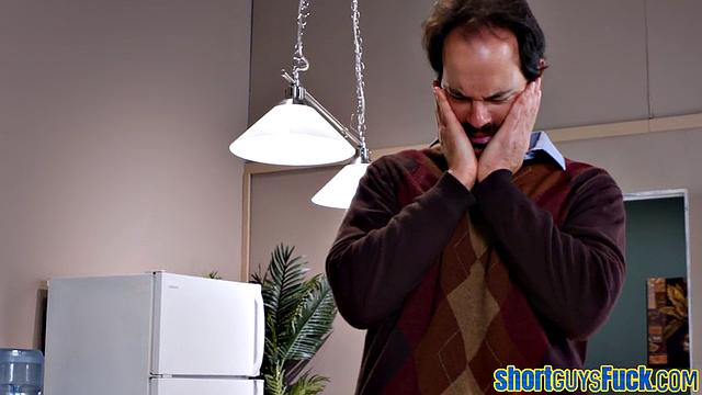 Big-titted MILF fucked by short king