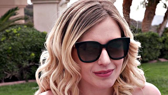 WE SWING BOTH WAYS - Horny Couple Spices Things Up With A Bisexual Threesome And Double Penetration