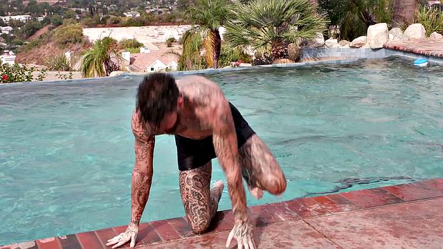 WE SWING BOTH WAYS - Horny Couple Spices Things Up With A Bisexual Threesome And Double Penetration