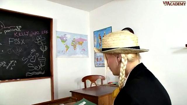 Kelly Fox - Panty Pleasures!