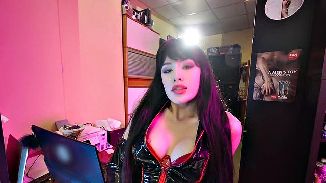 SERVE4K. Filling His Desire