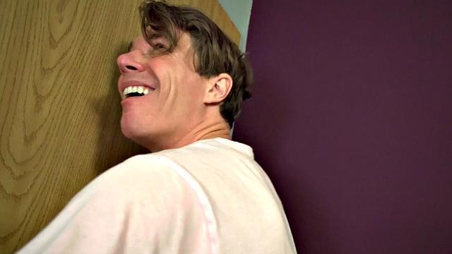 Blonde babe sucking and giving tugjob during hostel three-way