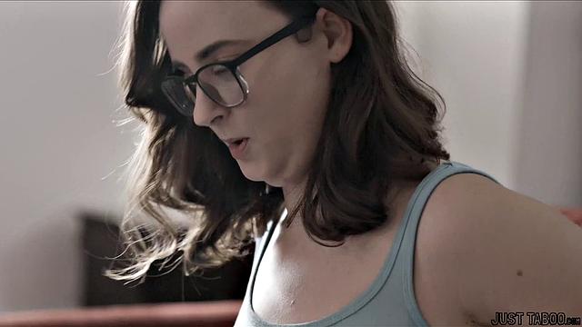 Анжела Уайт и Джей Тейлор учатся двойному проникновению у секс-терапевта - жаркая групповуха с глубоким аналом и жёсткой трахкой!