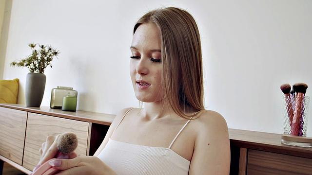 Teeny Lovers - Escaped Bride - Teen asslicking and hot sex