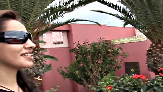 Public babe smashed by big white dick outdoors in pussy