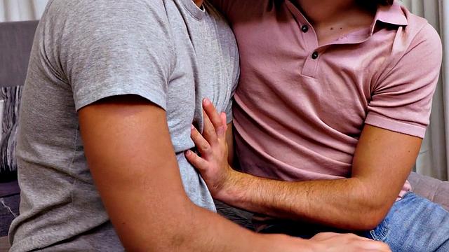 Amateur stud barebacked on casting after kissing