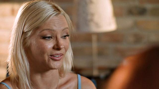 Gorgeous Stepsisters Zazie Skymm and Leya Desantis Fuck Each Other With A Strap-On