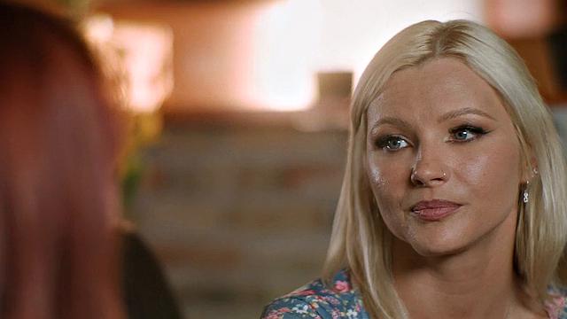 Gorgeous Stepsisters Zazie Skymm and Leya Desantis Fuck Each Other With A Strap-On