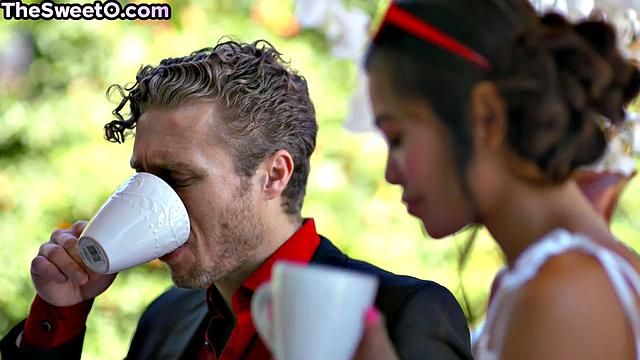 Ethnic beauty rendezvous after being dumped