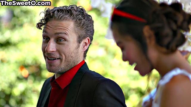 Ethnic beauty rendezvous after being dumped