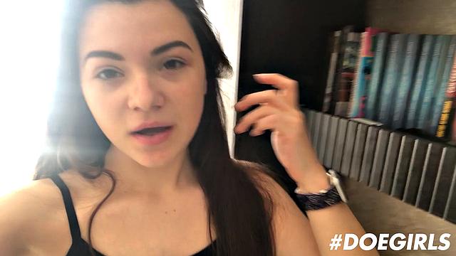 Steamy solo with a brunette Hottie