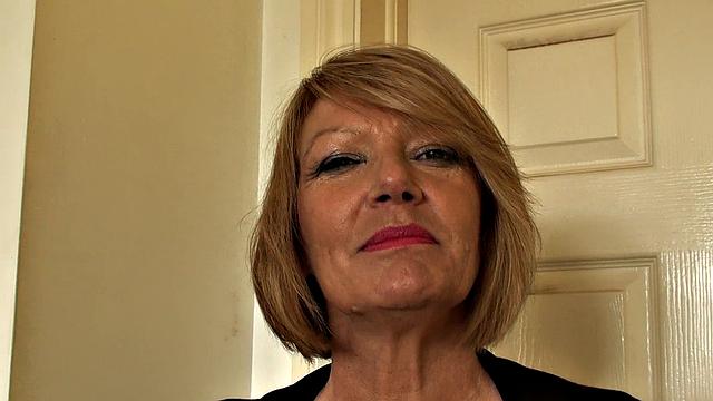 SubSlut MILF Amy gets ready for a night of swing