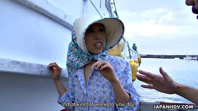 Amateur babe gets rammed for cam