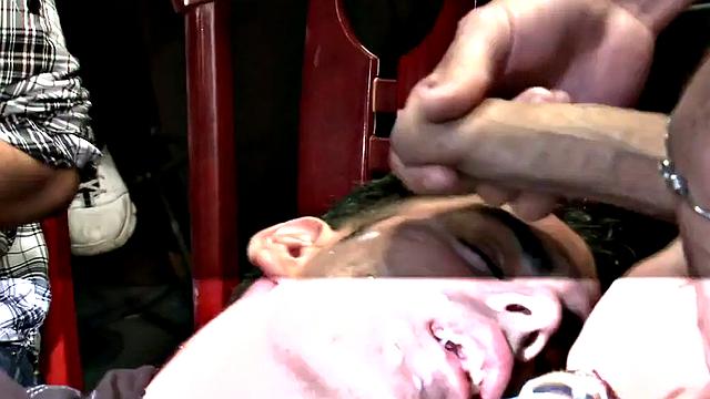 Real stripper's show ending in cumshower