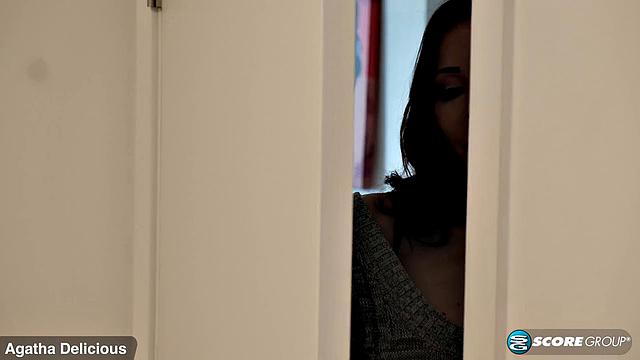 Agatha Delicious teaches step-son to fuck a woman's ass