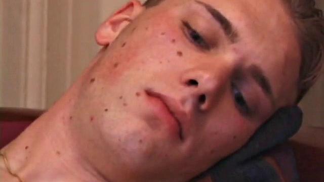 It's raining outside and Tye has nothing better to do than beat off. He has a long fat cock that looks perfect, when oiled up. Tye enjoys stroking, but has even more fun when he greases up a vibrating anal sex toy and goes to work teasing his ass.