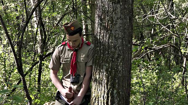 DILF bangs scout's asshole outdoor while voyeur watches