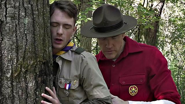 DILF bangs scout's asshole outdoor while voyeur watches