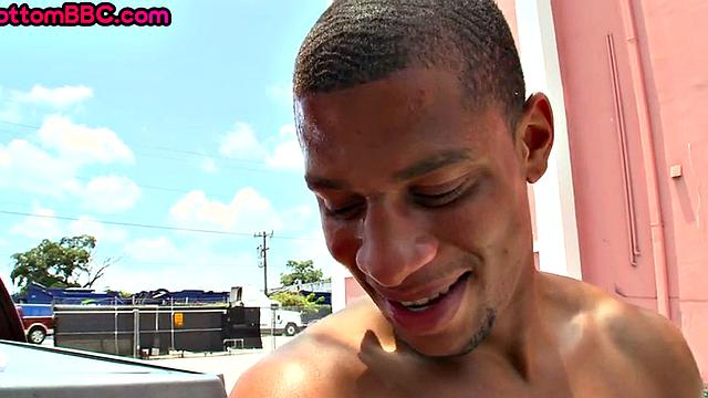 Ebony picked up stud in public anal sex outdoor