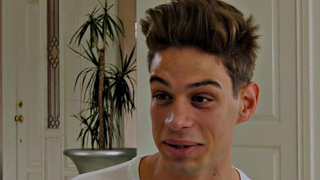 Stunning MILF gets doggystyled after deepthroat