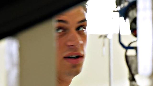 Stunning MILF gets doggystyled after deepthroat