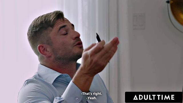 охотница penelope kay соблазняет босса в офисе своим жопастым талантом