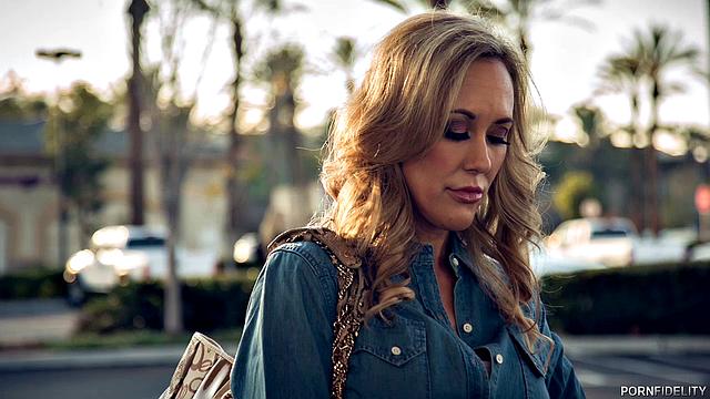 бренди лов захотела расслабиться - а попала к маньяку в белой комнате