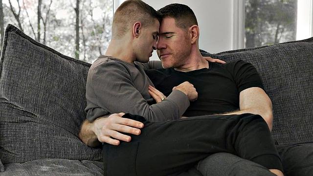 Small inked twink barebacked by gaydaddy in anal hole