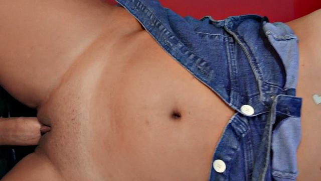 Short guy catches babe masturbating in her car