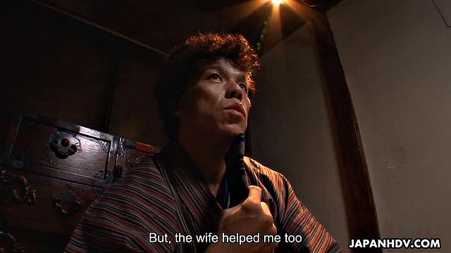 азиатская жена с шикарной грудью срывает крышу с любовником