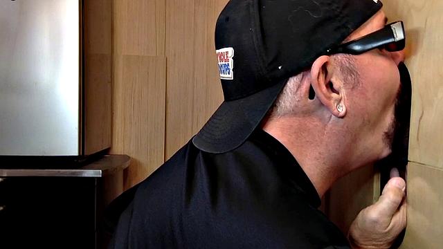 Gloryhole IR DILF barebacked by amateur till cum in mouth