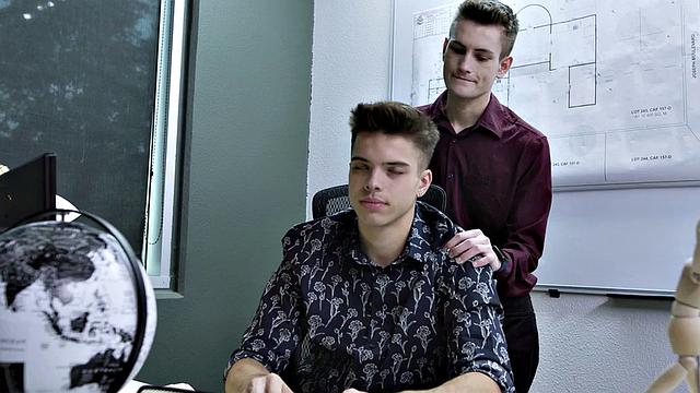 Taboo stepbro barebacked in stepfamily till facial