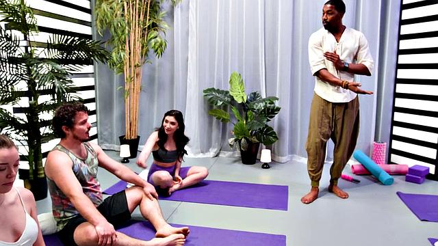 Yoga lady penetrated by big black cock in doggystyle