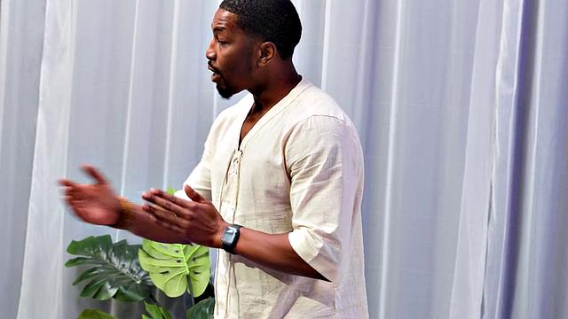 Yoga lady penetrated by big black cock in doggystyle